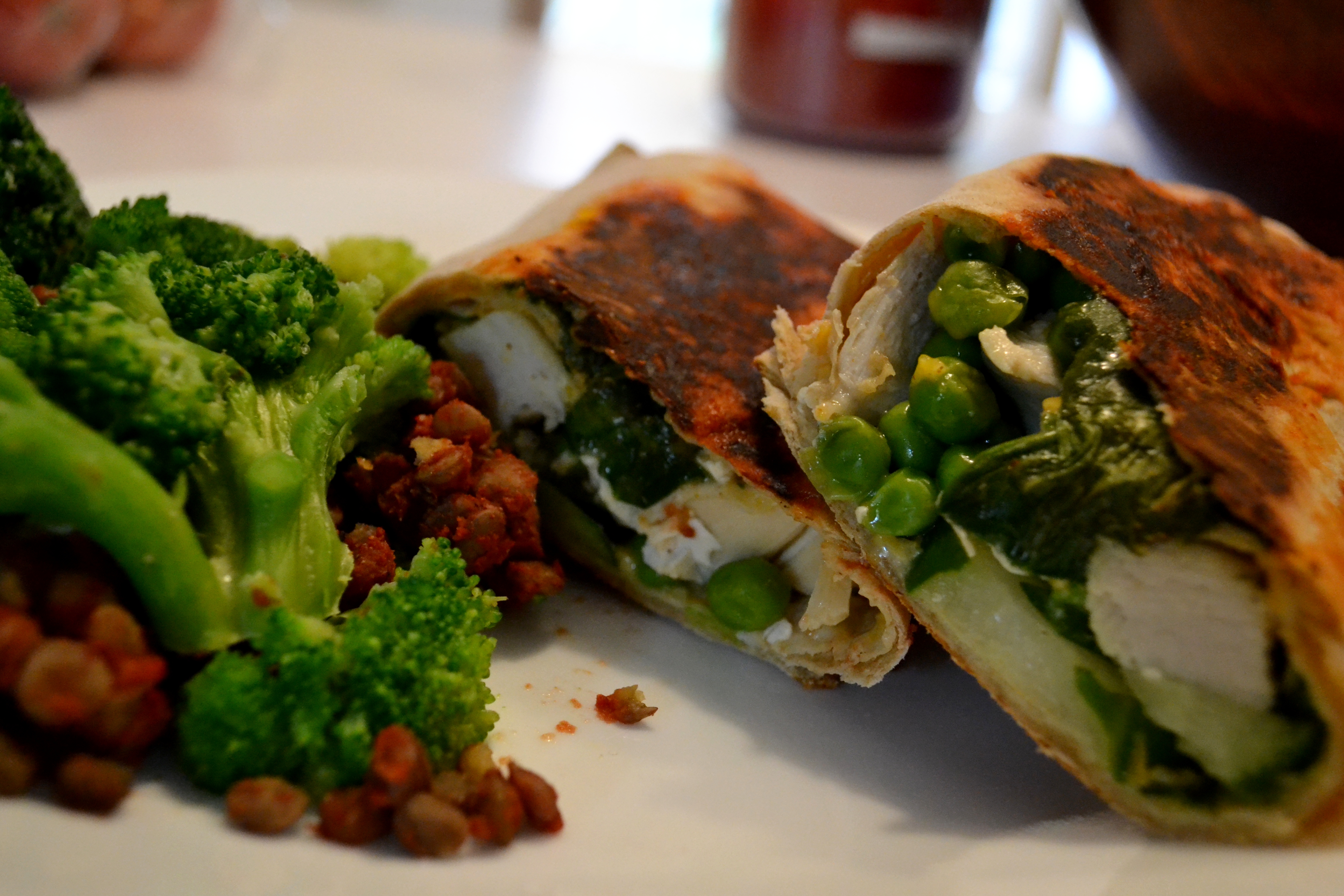 Spinach Chicken Wrap with broccoli and lentils